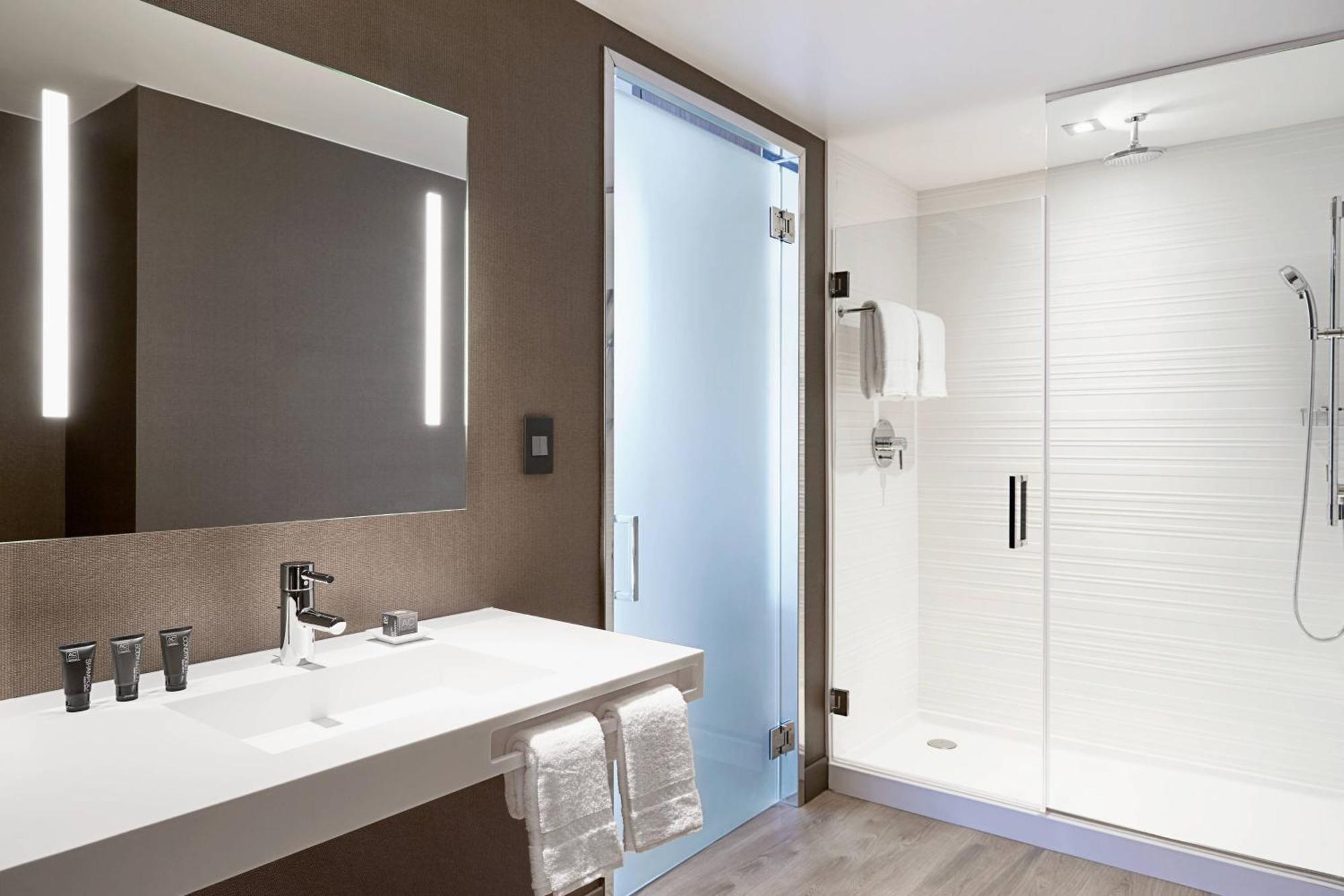 Ac Hotel By Marriott Phoenix Tempe/Downtown Extérieur photo