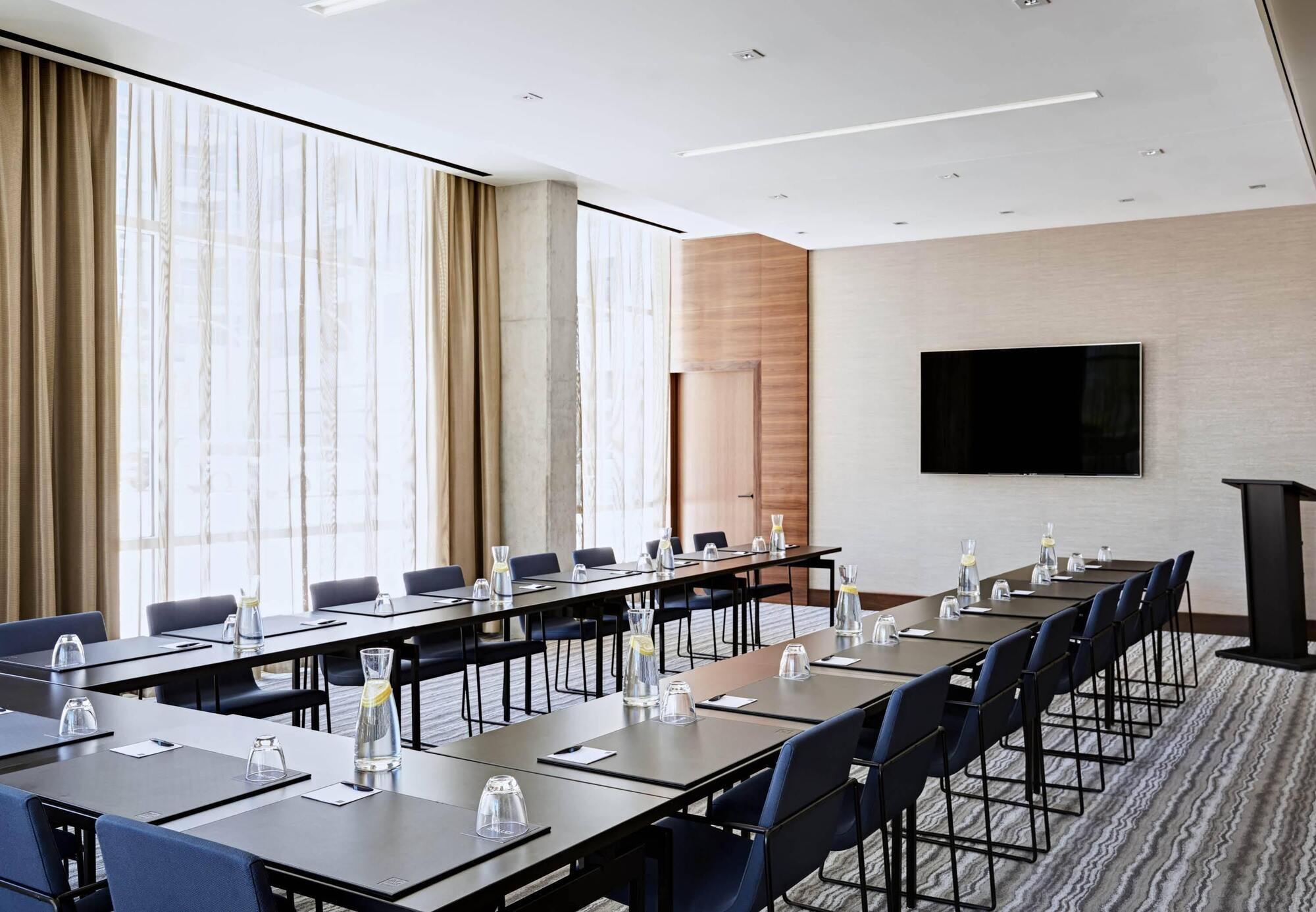 Ac Hotel By Marriott Phoenix Tempe/Downtown Extérieur photo